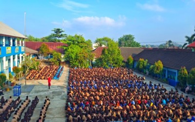 “Kamis Budaya”: SMPN 2 Pangkal Pinang Menanamkan Cinta Budaya Sejak Dini